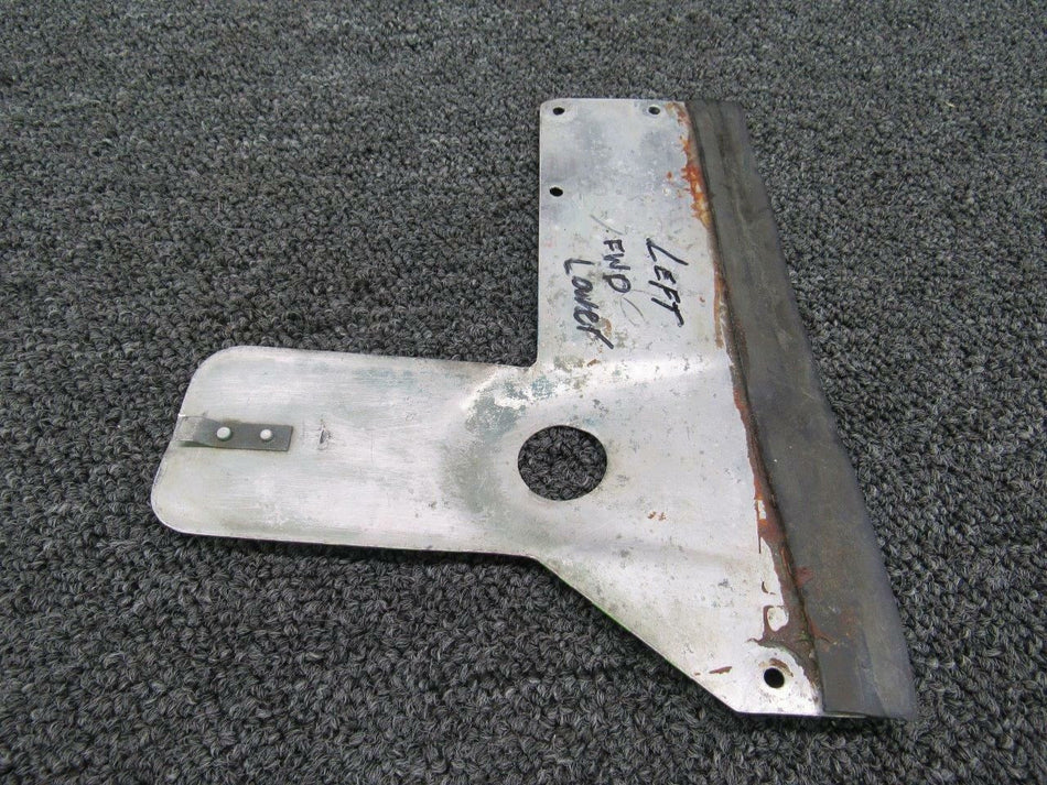 35-105005-8 Beechcraft Door Lower Front LH Wing