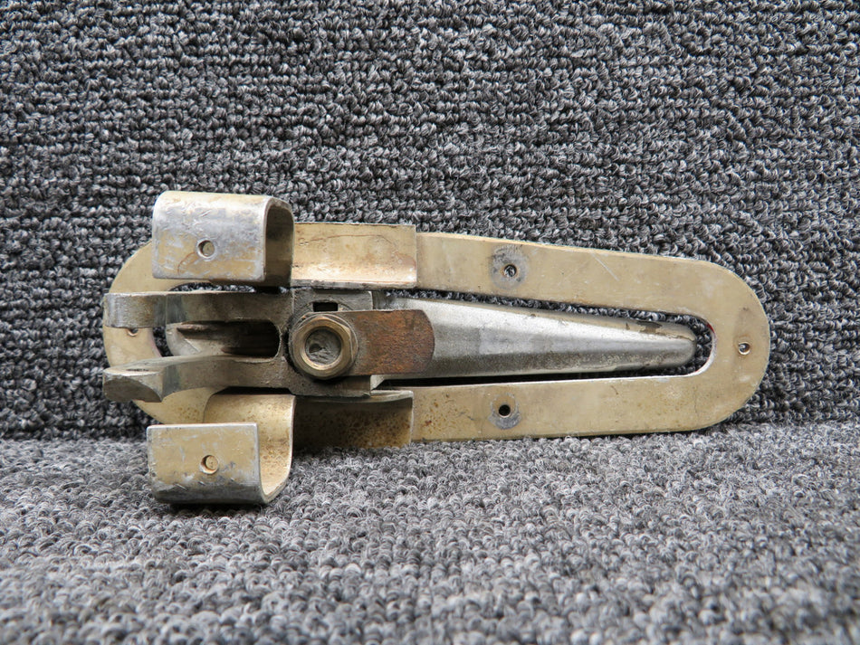 19859-000, 18068-005 Piper PA-23-250 Cabin Door Handle