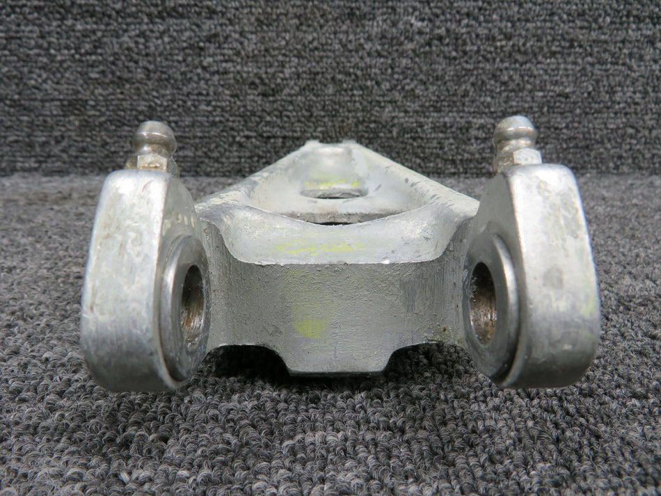 36-810016-5 (Cast: 35-815195) Beechcraft 58 Main Gear Torque Link Knee Lower LH