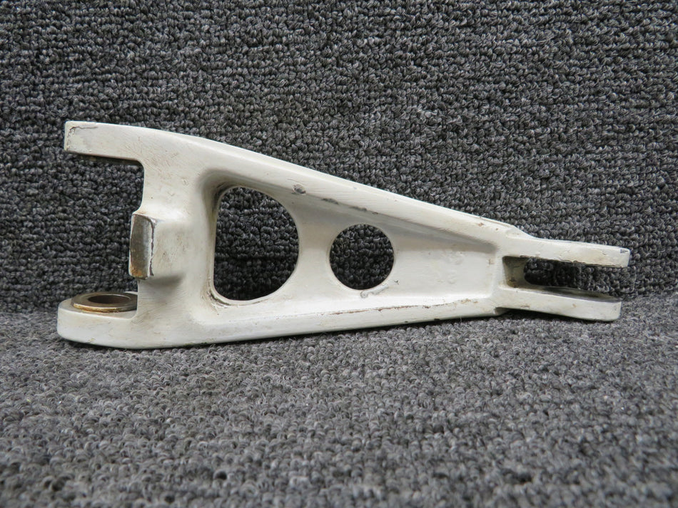 36-810016-5 (Cast: 35-815195) Beechcraft 58 Main Gear Torque Link Knee Lower RH