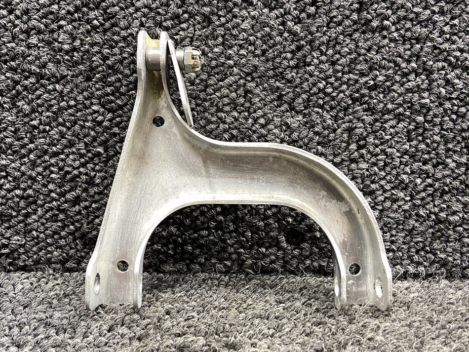 35-815118 (Use: 002-430024-1) Beech S35 Main Gear Door Idler Arm LH or RH