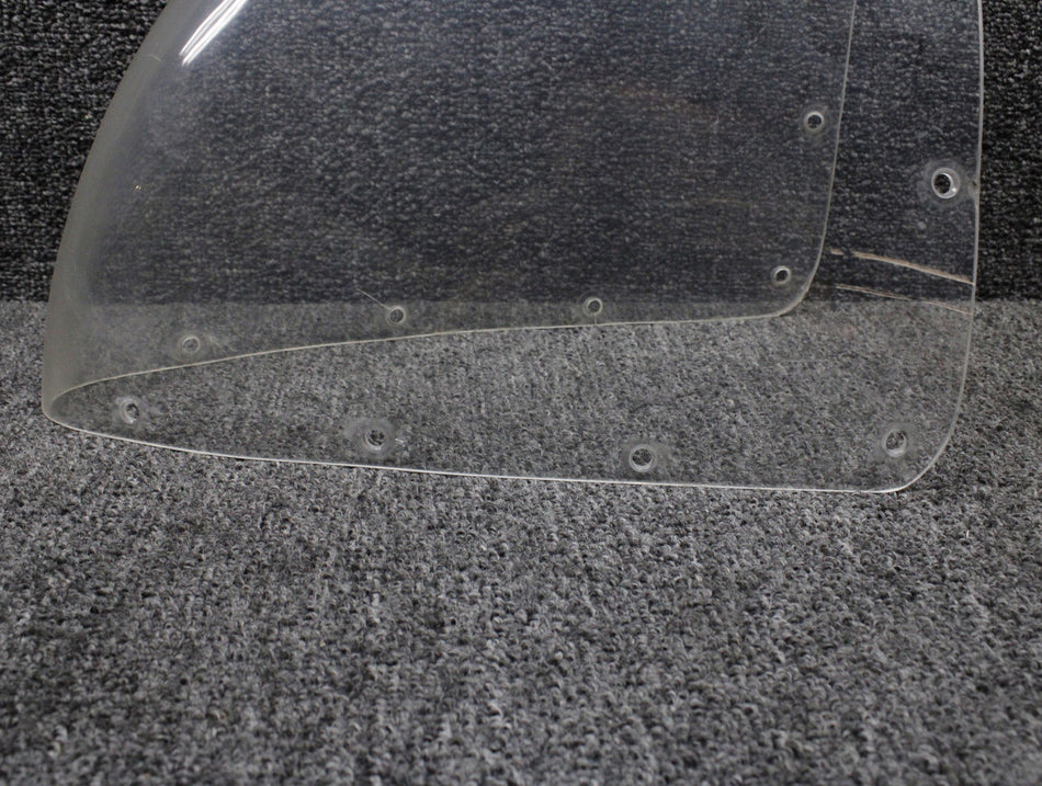 27-31237-005 Swearingen SA-226T Wing Tip Light Lens LH (Minor Cracks)