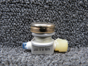 Z908 (Use: 9912057-15) Puritan-Bennett Oxygen Outlet Valve with Cap