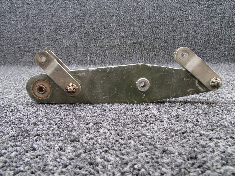 0761202-50 Cessna 182D Bellcrank Elevator Assembly Rear with Links