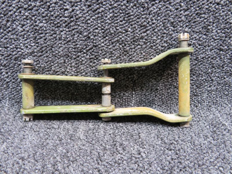 0862101-10 / 0862101-6 Cessna 421B Link Assembly Inboard Center Upper / Lower RH BAS Part Sales | Airplane Parts