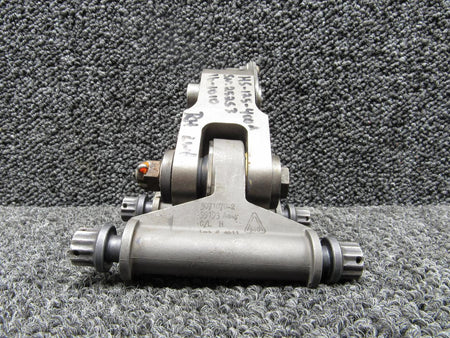 Honeywell 3071070-2 (Alt: 3071071-2D) Honeywell Engine Mount w/ Link Assembly