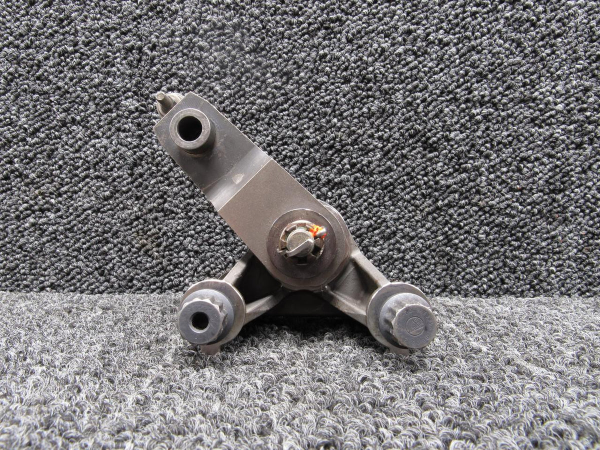 Honeywell 3071070-2 (Alt: 3071071-2D) Honeywell Engine Mount w/ Link Assembly