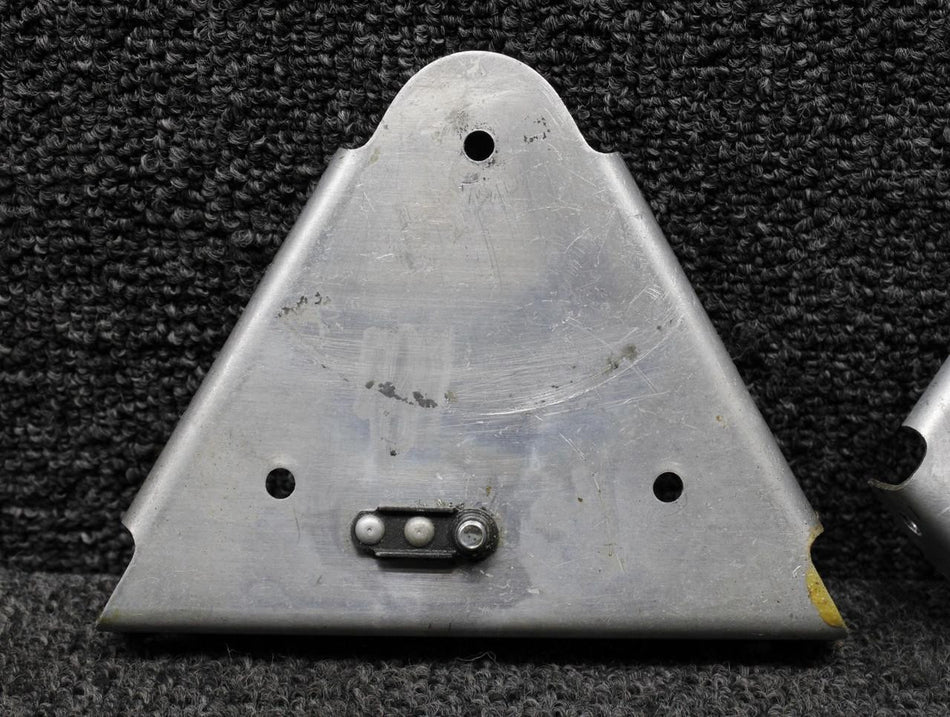 Piper Aircraft Parts 65633-000, 65635-000 Piper PA28-235 Stabilator Trim Wheel Bracket Assembly