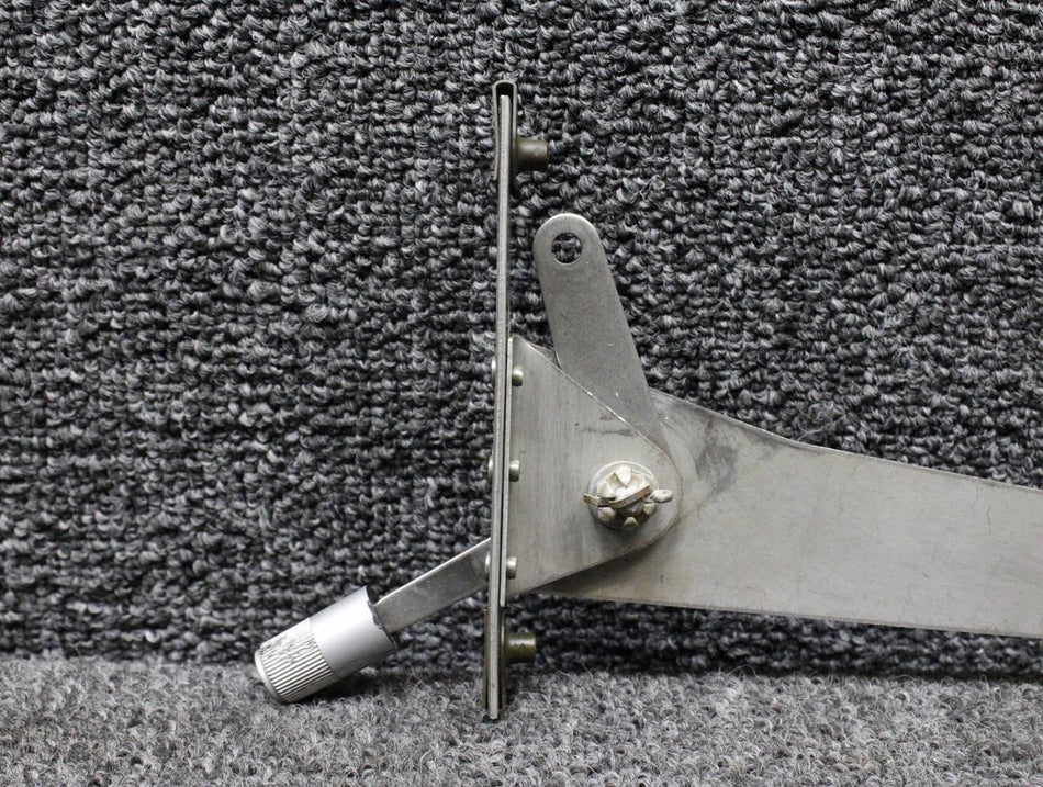 Piper Aircraft Parts 66835-000, 66980-000 Piper PA28-235 Carburetor Heat Control Lever Assembly