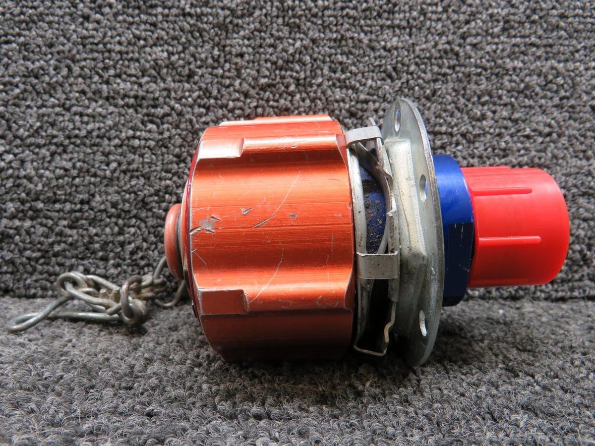 LearJet T8015519-S4-8D, 155-S7-8D LearJet 24E Hyd Pressure Coupling Half with Dust Cap