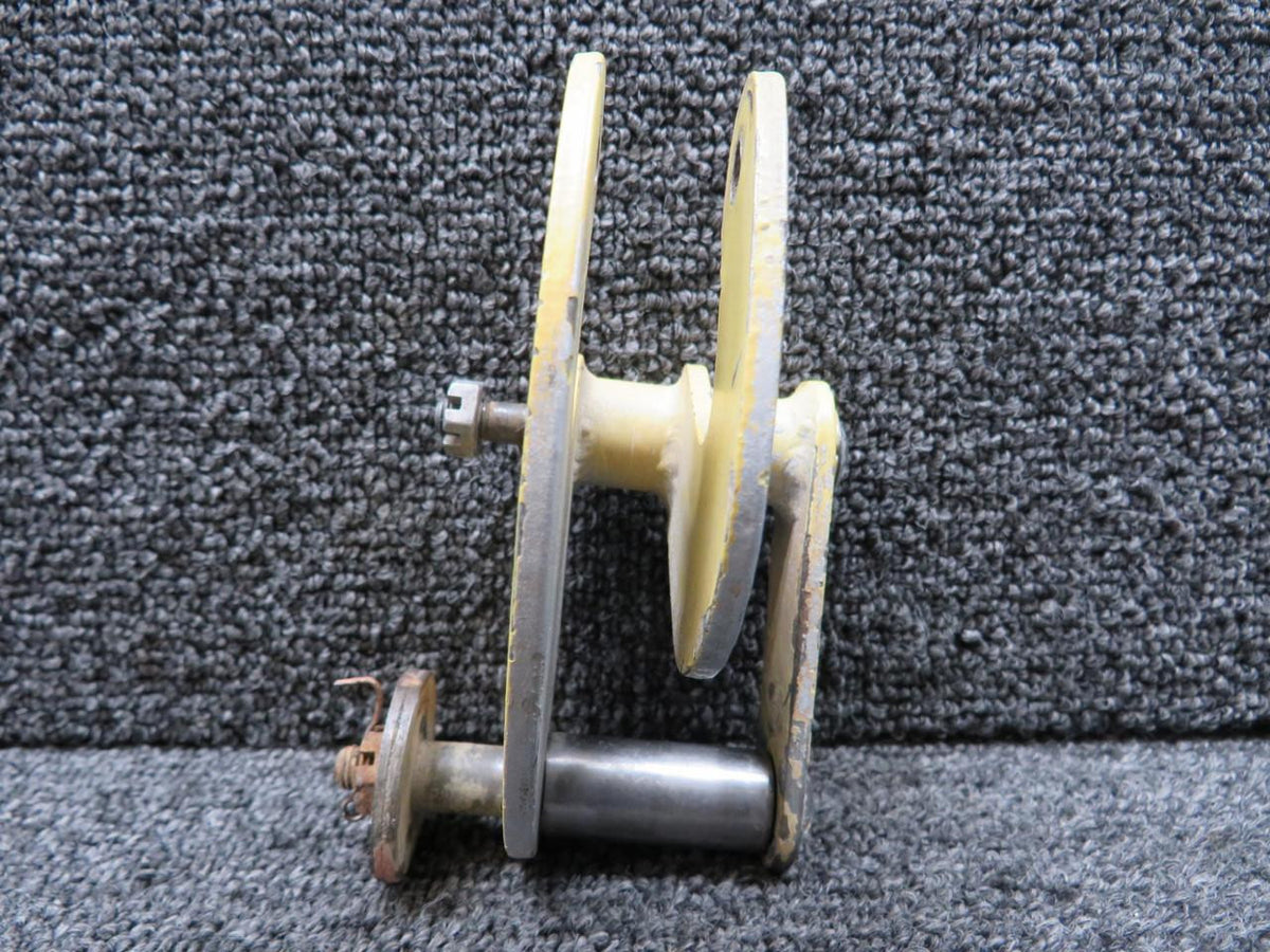 LearJet 2348041-1 LearJet 24E Main Landing Gear Actuator Uplatch Bracket Assembly LH