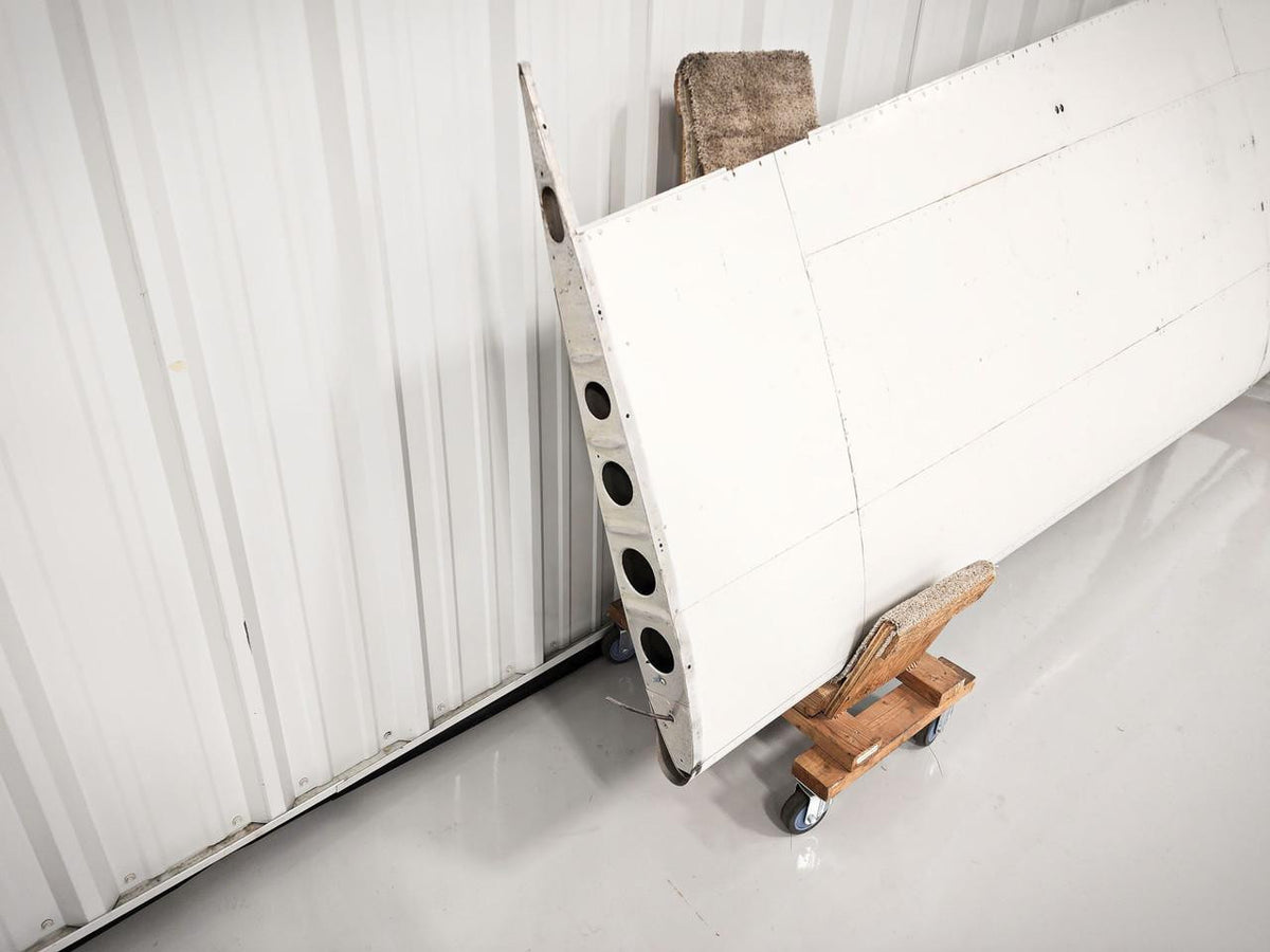 Cessna Aircraft Parts 0720601-212 Cessna 182M Wing Structure Assembly RH