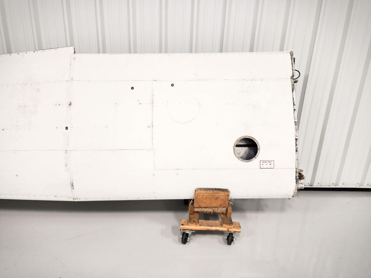 Cessna Aircraft Parts 0720601-212 Cessna 182M Wing Structure Assembly RH