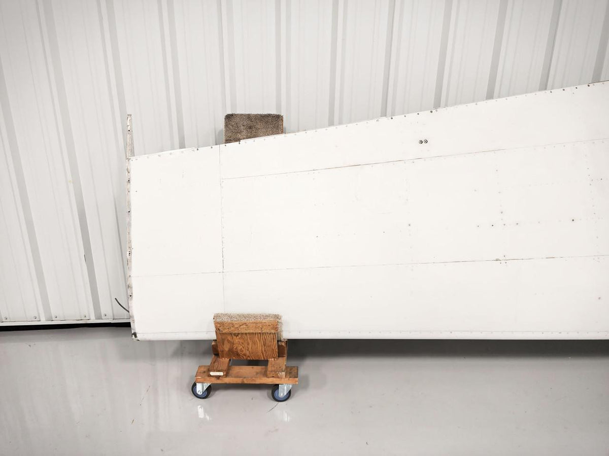Cessna Aircraft Parts 0720601-212 Cessna 182M Wing Structure Assembly RH