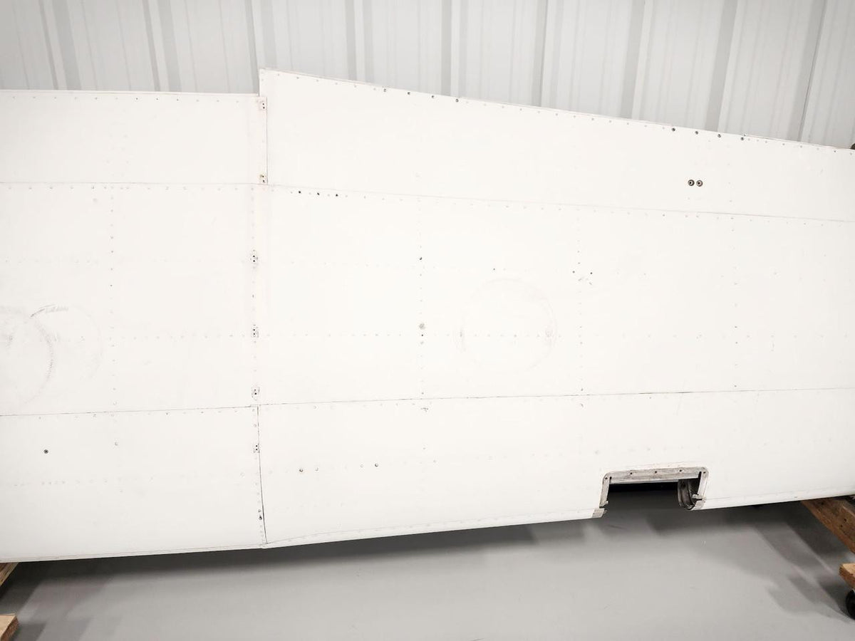 Cessna Aircraft Parts 0720601-211 Cessna 182M Wing Structure Assembly LH (Damaged)