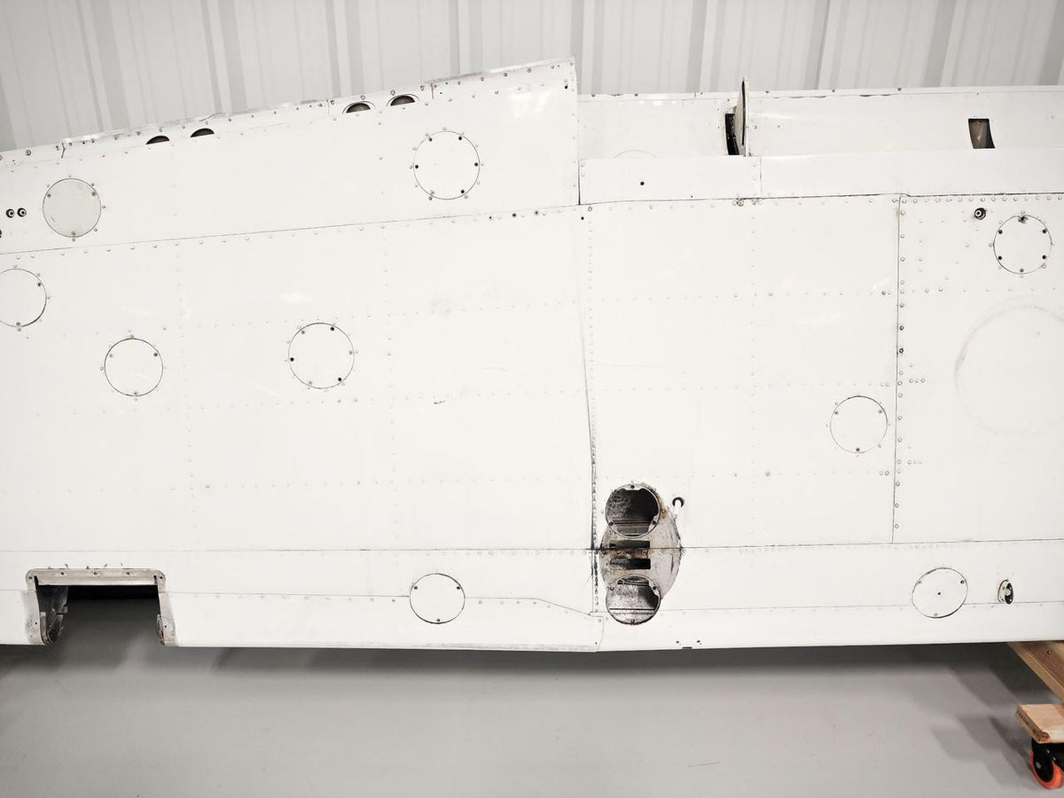 Cessna Aircraft Parts 0720601-211 Cessna 182M Wing Structure Assembly LH (Damaged)