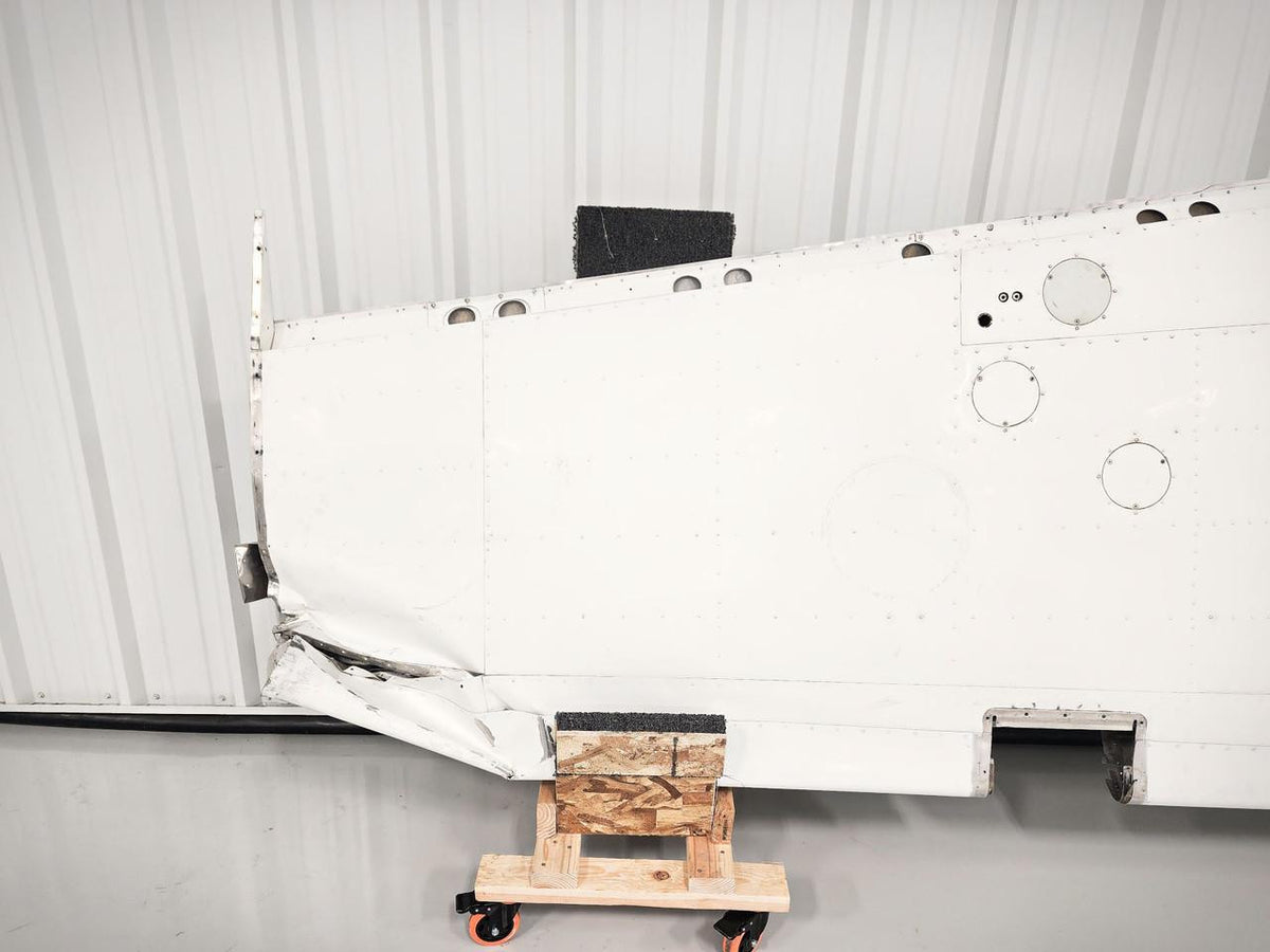 Cessna Aircraft Parts 0720601-211 Cessna 182M Wing Structure Assembly LH (Damaged)