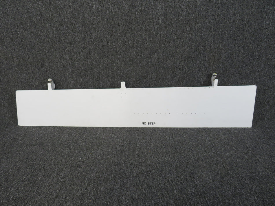 2422510-37 LearJet 24E Spoiler LH