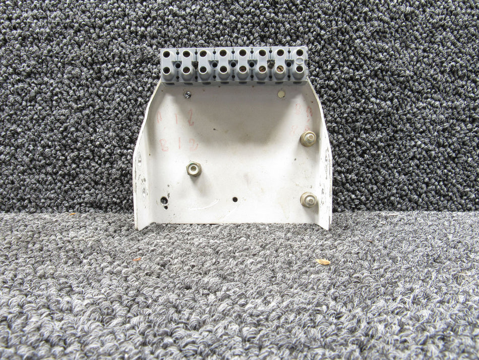18-934-2 Laboratoire Power Supply with Mounting Brackets (28Volts) D.C.