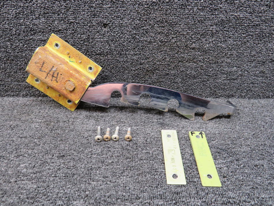 2413263-7, 2413268-17 LearJet 35A Divan Latch and Hook Assy LH
