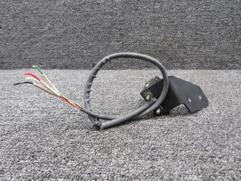 965-0113-008 Safe Flight Approach Indexer with Modifications (Volts: 28)