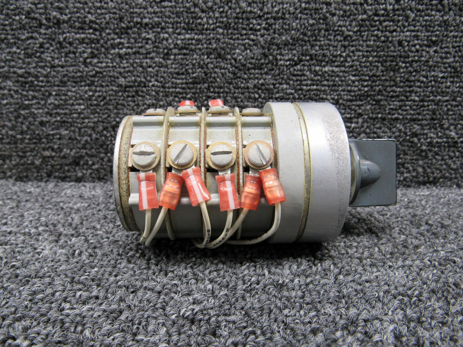 N476LC-KX120825-38MB