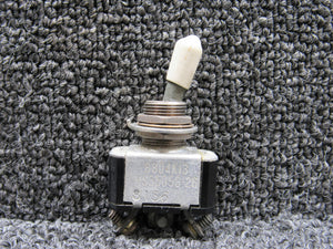 MS35058-26 (Alt: 8804K13) Cutler Hammer Toggle Switch