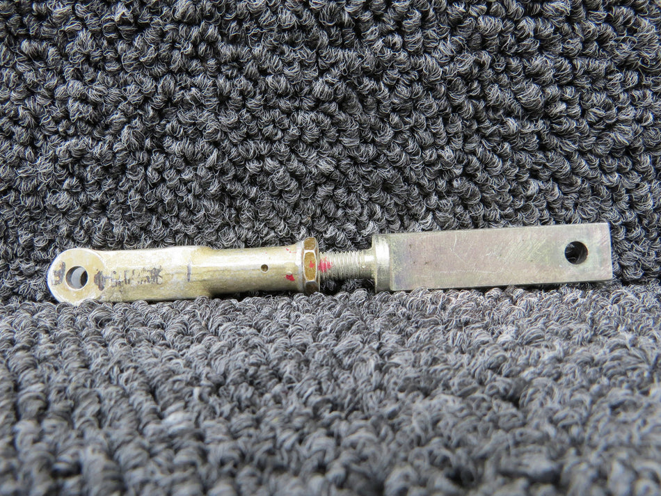 82740-002 Piper PA-46-350P Lower Cabin Door Clevis