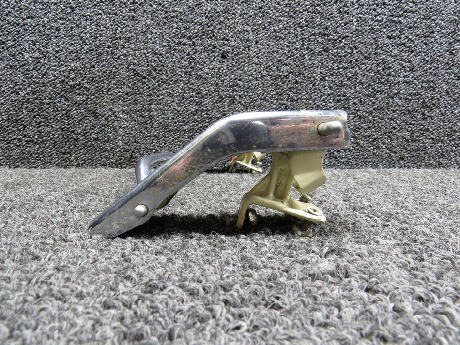 35-415312-2 Beechcraft 35 Bonanza Cabin Window Handle Assembly RH