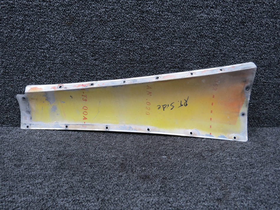 1212426-2 Cessna 205 Upper Stabilizer Fairing RH