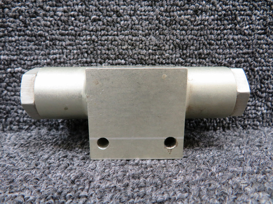 92465 Gar-Kenyon Shuttle Valve with Green Repairable Tag (Core)