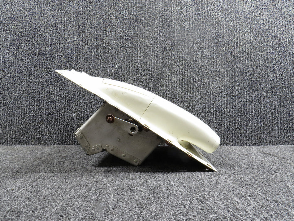 96-919101-605 Beech 55C Induction Air System Duct Assy RH