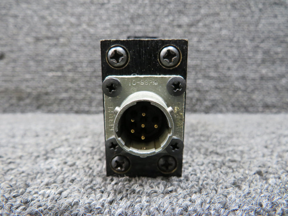 820-597 (Alt: 6608210-10) Hickock Wing Temperature Ind with Green Tag 28V (Core)