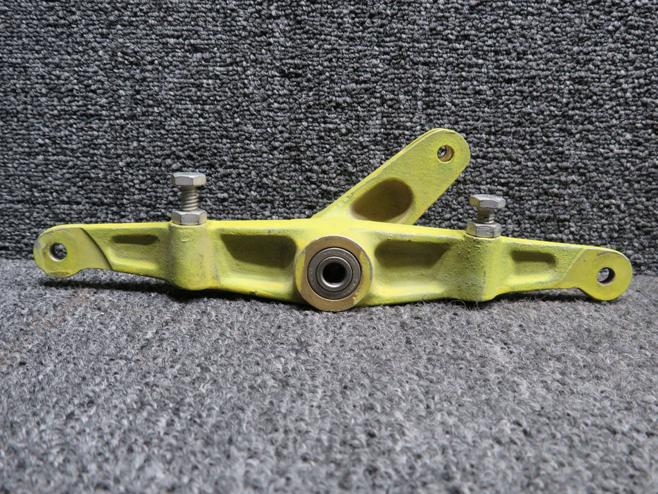 20256-000 Piper PA24-250 Aileron Bellcrank Assembly LH