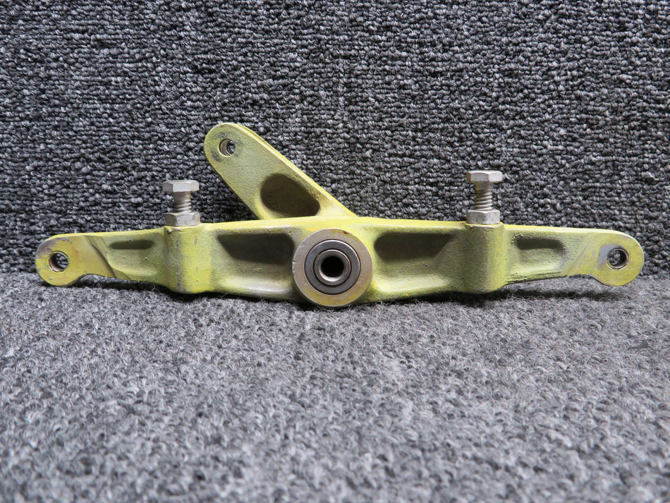 20256-001 Piper PA24-250 Aileron Bellcrank Assembly RH