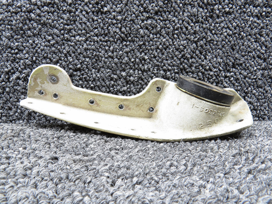 0712305-1 Cessna 180 Tail Gear Mount Casting Assembly with Bushing LH