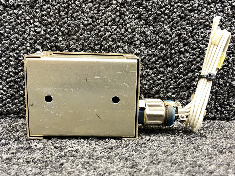 1A526 (Alt: 758-181) Edo-Aire Autopilot Relay Box Assembly