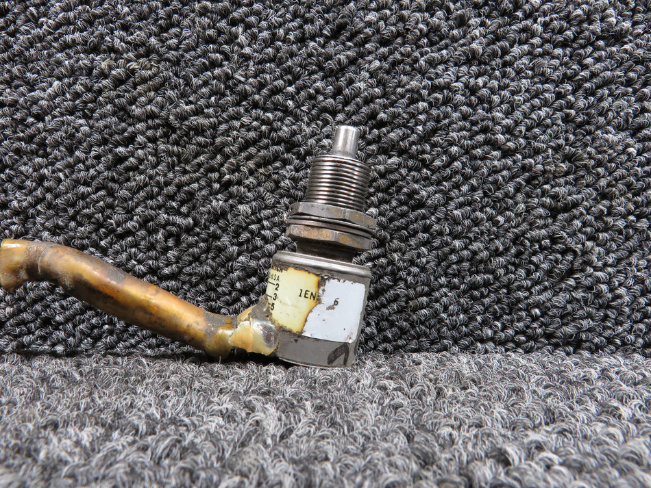 1EN51-6 Microswitch Cessna 210M Limit Switch Assembly (Worn)