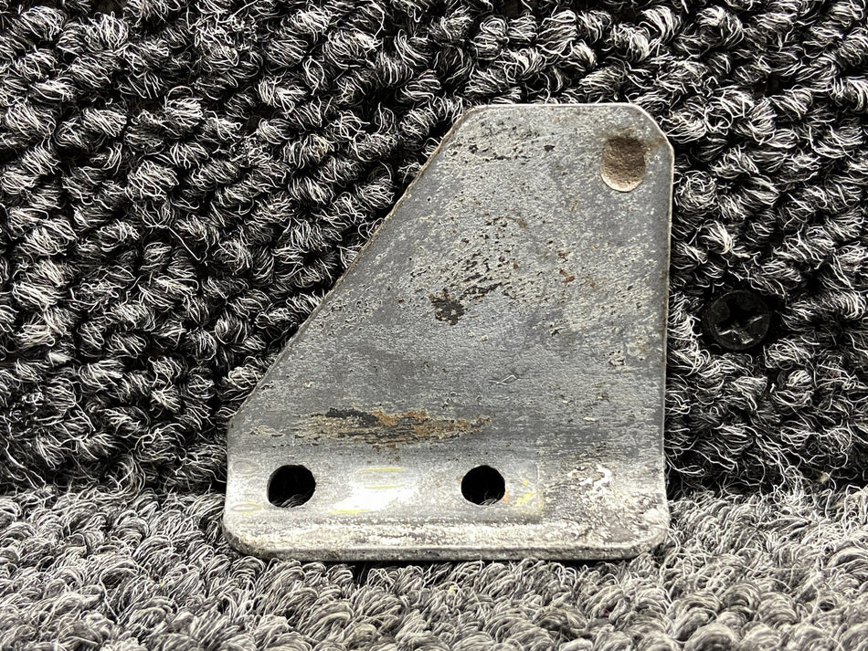 40242-000 Piper PA31-325 Main Gear Anti Retraction Deflector Plate LH
