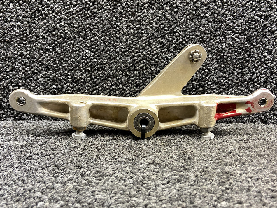 40339-001 (Casting: 40338-1) Piper PA31-325 Aileron Bellcrank Assembly RH