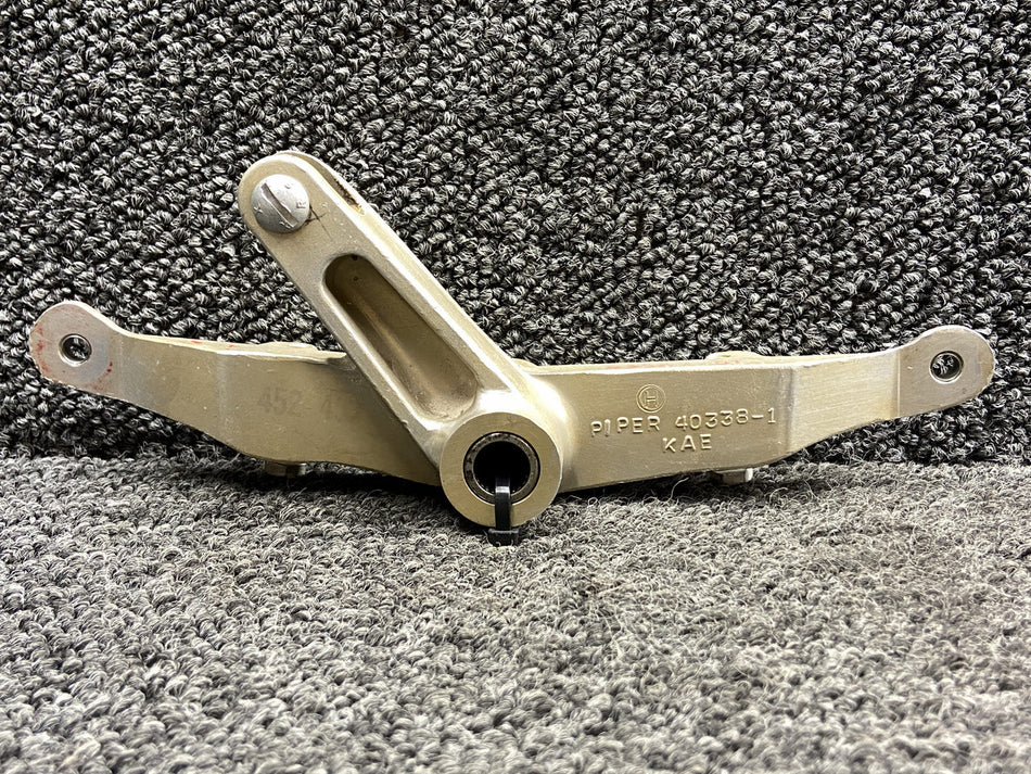 40339-001 (Casting: 40338-1) Piper PA31-325 Aileron Bellcrank Assembly RH