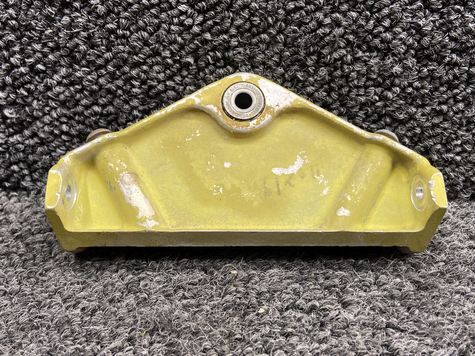 40219-000 (Casting: 40218) Piper PA31 Lower Rudder Attach Hinge