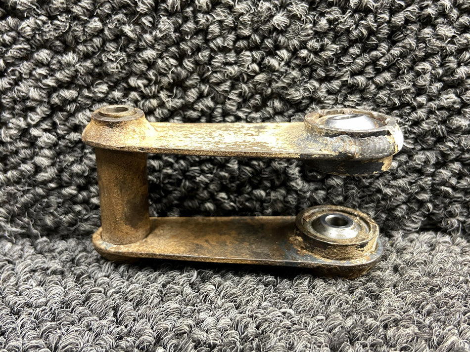 48808-002 Piper PA31-325 Aileron Trim Tab Control Link RH