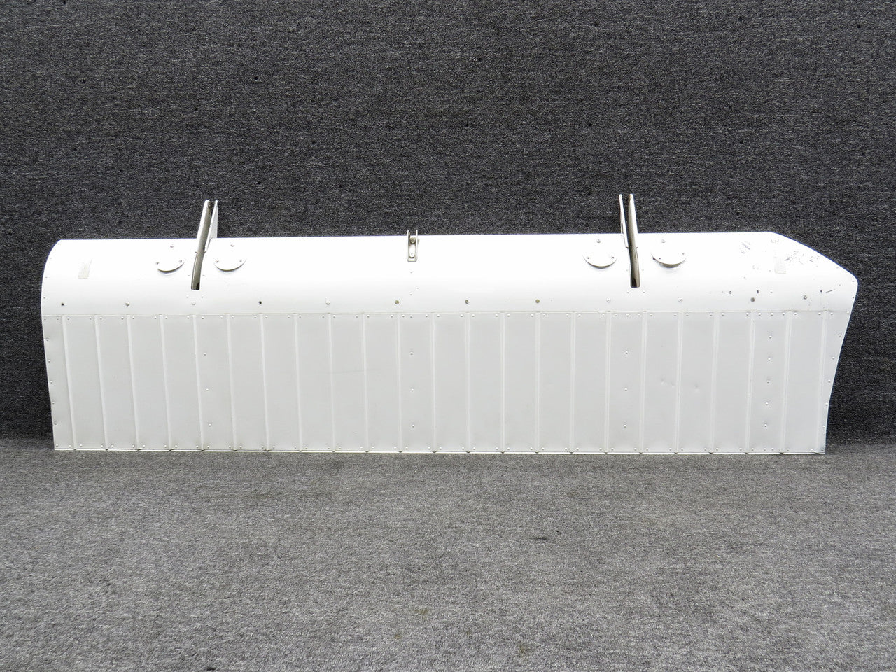 juanページ 0426901-15 Cessna 152 Flap Assembly LH – BAS Part Sales
