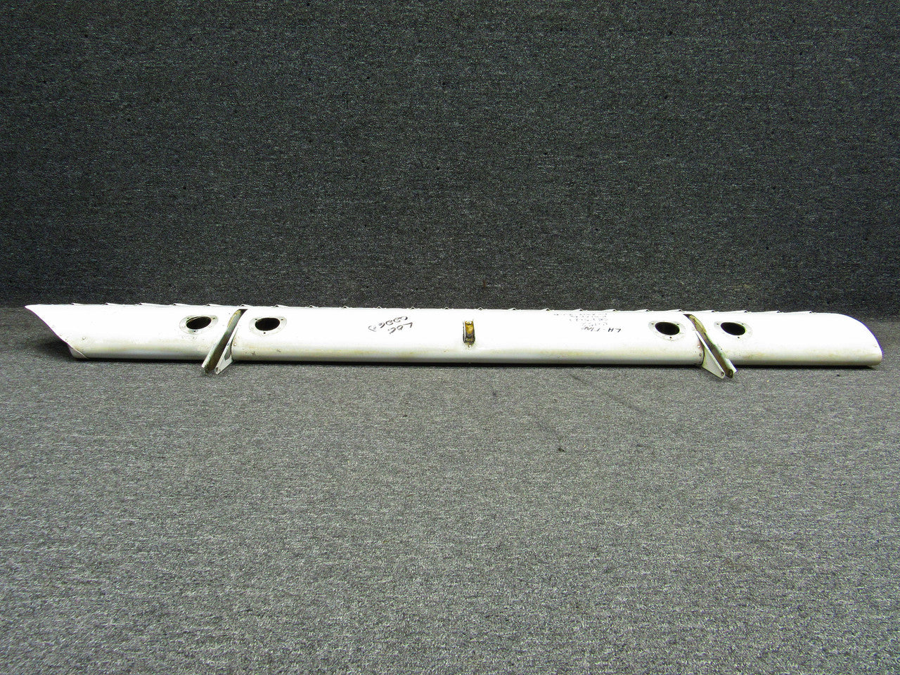 0426901-15 Cessna 152 Flap Assembly LH – BAS Part Sales