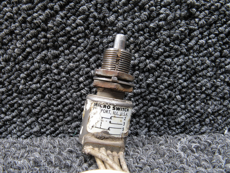 MO08062025EC-41AS-V