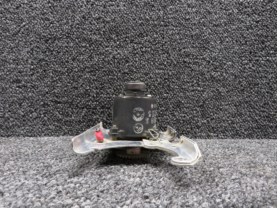 0813603-2 (Alt: 8TJ9PAV) General Electric Flap Position Transmitter w/ Mount