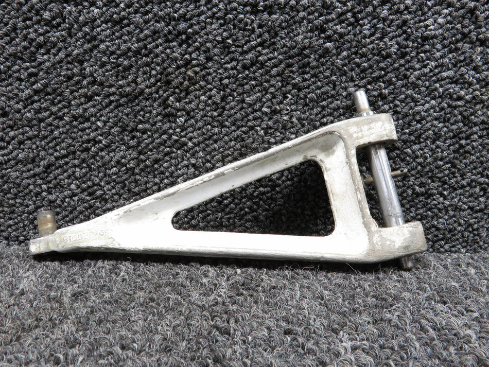 60-820018-1 Beech Upper Torque Nose Gear Knee