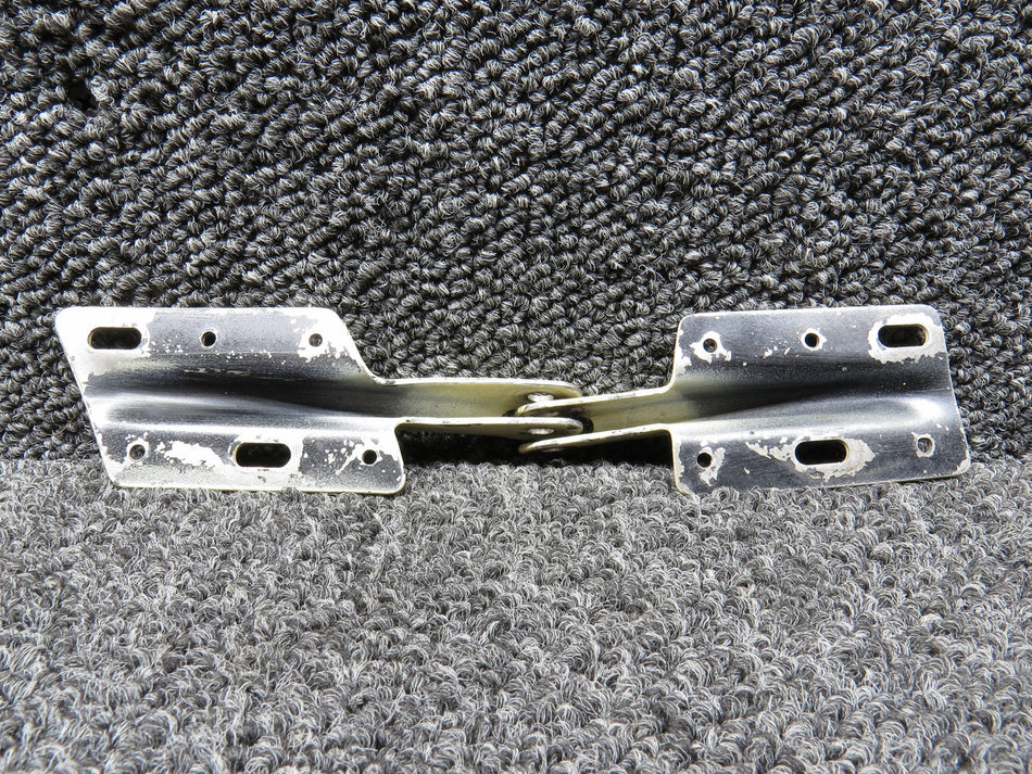 79475-007, 79475-008 Piper Cabin Door Upper and Lower Hinge Assembly