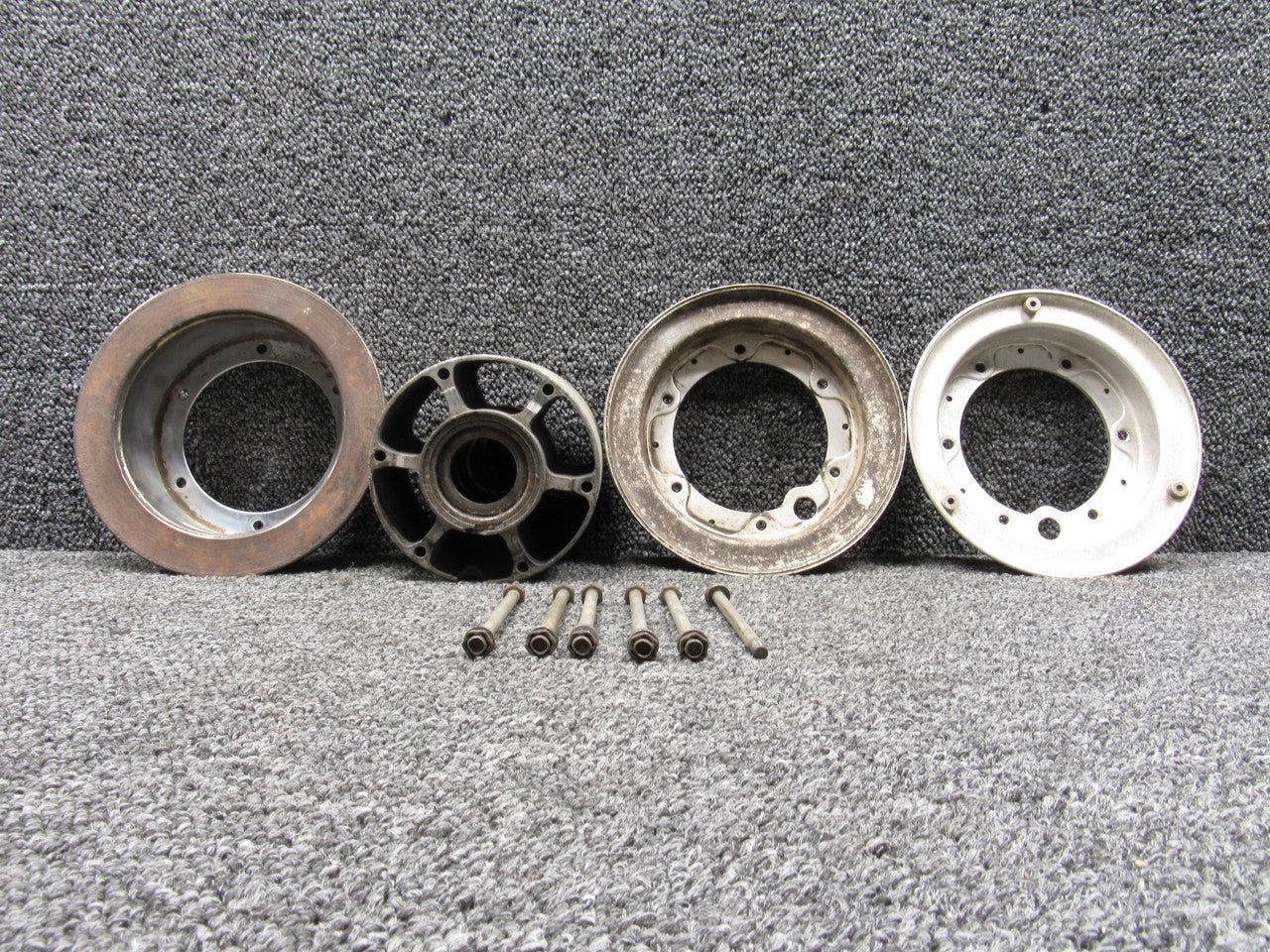 るー D-30039 McCauley 6.00x6 Wheel Assembly (Core) – BAS Part Sales